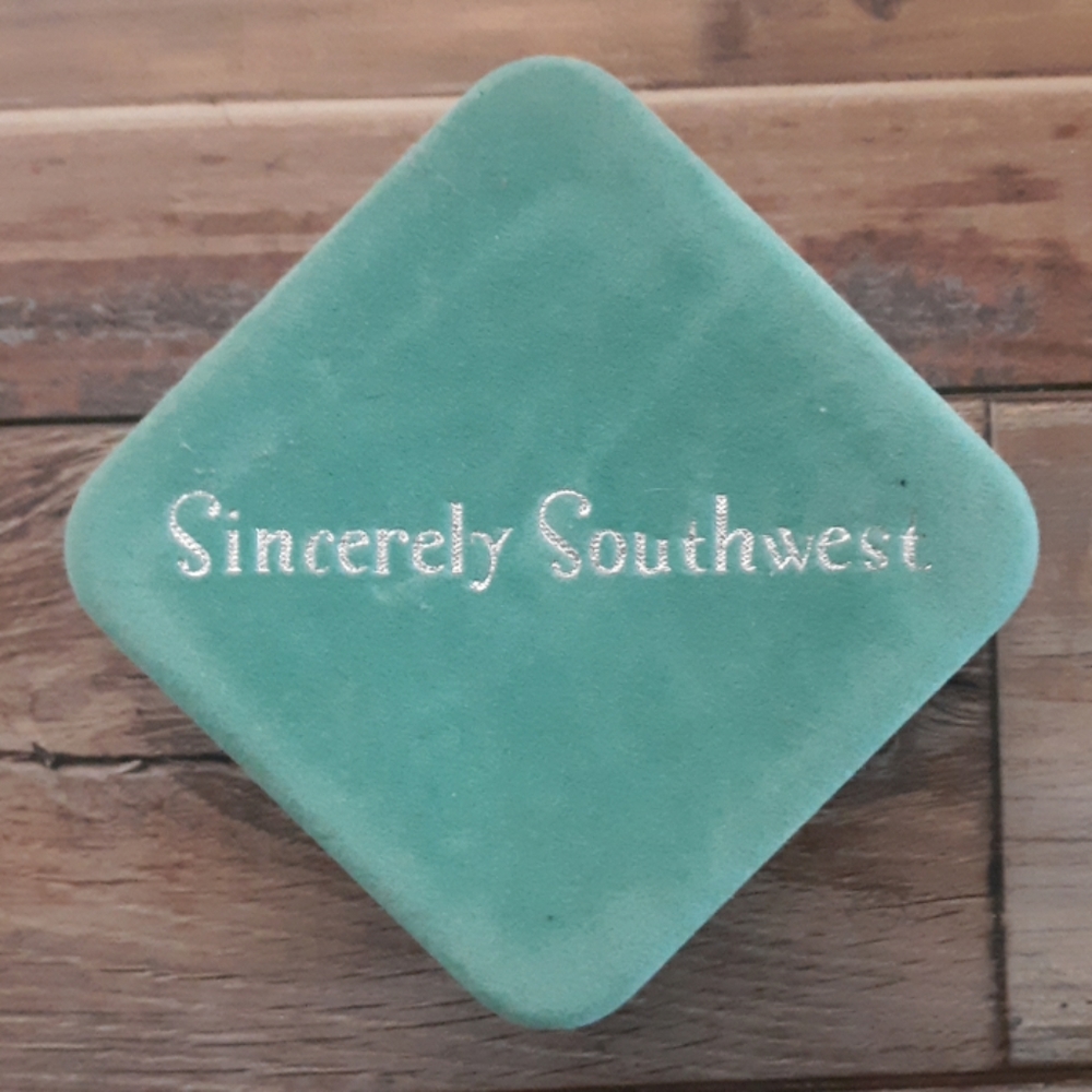 Sincerely southwest turquoise necklace - Picture 5 of 5